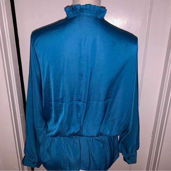 Womens v-neck wrap look blouse by Marc Jacobs size Small gorgeous blue color - Picture 7 of 8